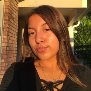 Meet your Posher, Daniela